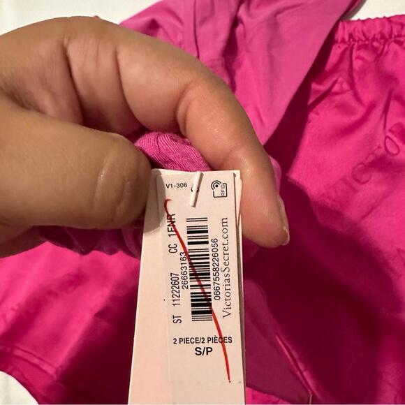 Victoria's Secret cami and shorts Pj set - Picture 4 of 4